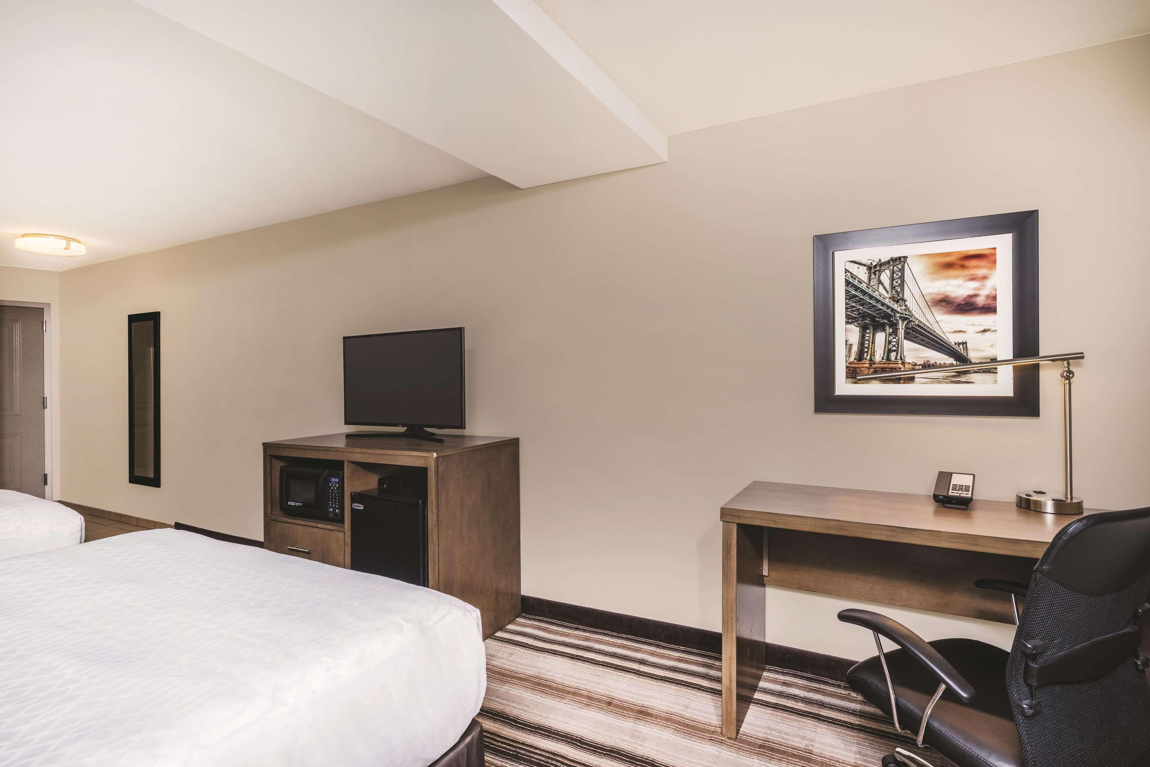 La Quinta By Wyndham Brooklyn Central New York Exteriér fotografie